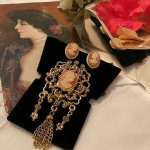 Vintage Cameo Brooch and Earring Set